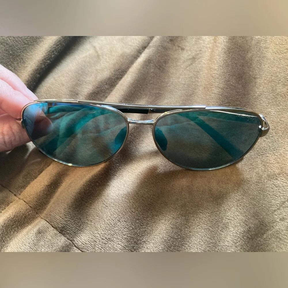 Merrys, design in Italy, pretty and comfy, aviator style sunglasses.